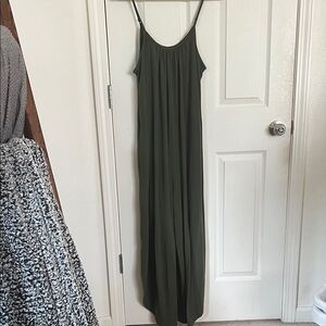 Elegant Olive Green jumper